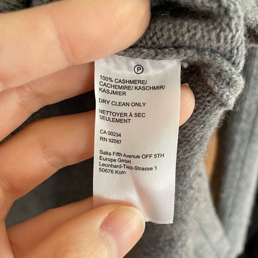 Saks Fifth Avenue Cashmere V Neck Sweater - Picture 4 of 9